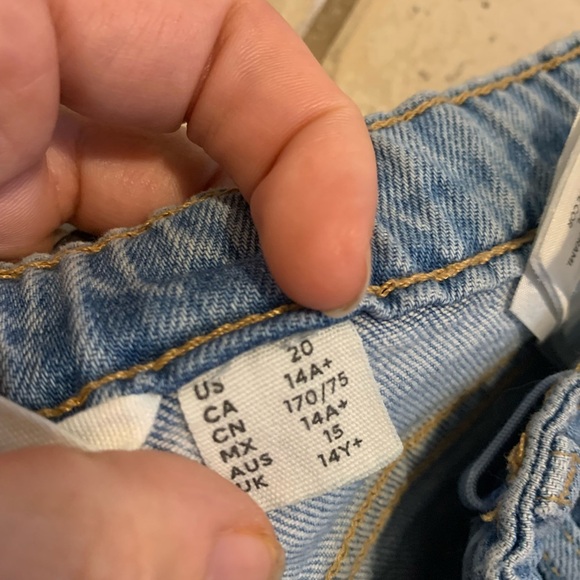 H&M Patchwork Denim Jeans - Straight Leg, Adjustable Waist - Size US 20 (14A+) - Picture 3 of 8